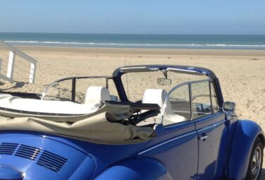 Rallye en coccinelle et voiture ancienne en Normandie