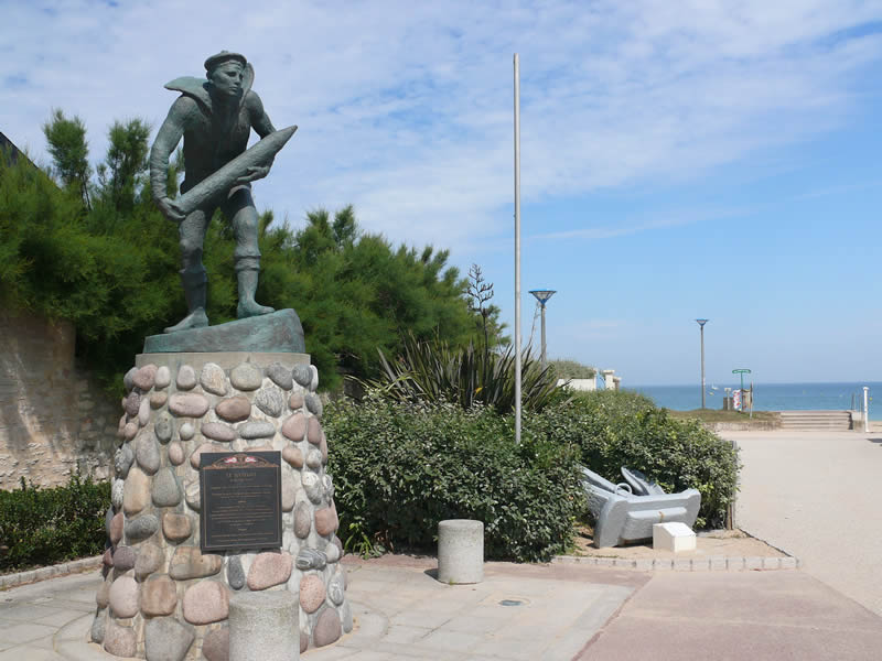 Cimetière militaire et mémorial – Hermanville-sur-Mer