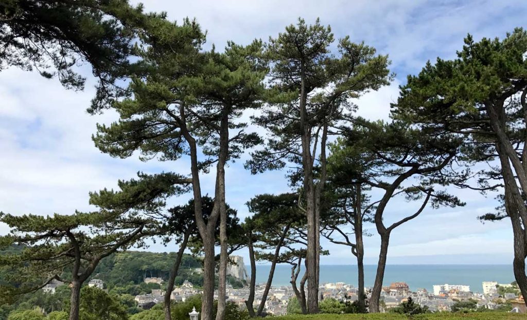 Vue d'Étretat de l'hôtel Domaine Saint-Clair