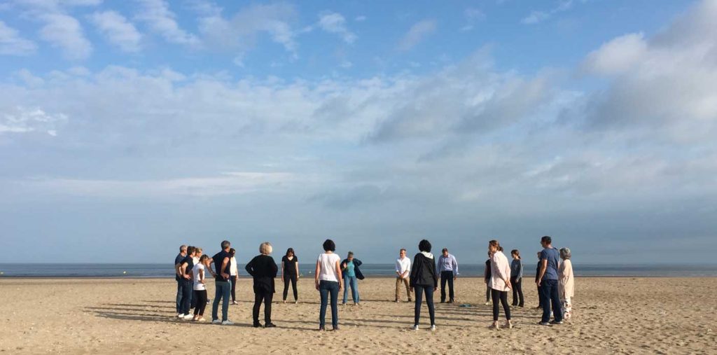 Petit matin, Tai-Chi sur la plage de Trouville-sur-Mer