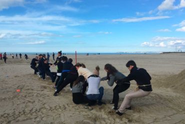 La cohèsion d'équipe avec les jeux de plage