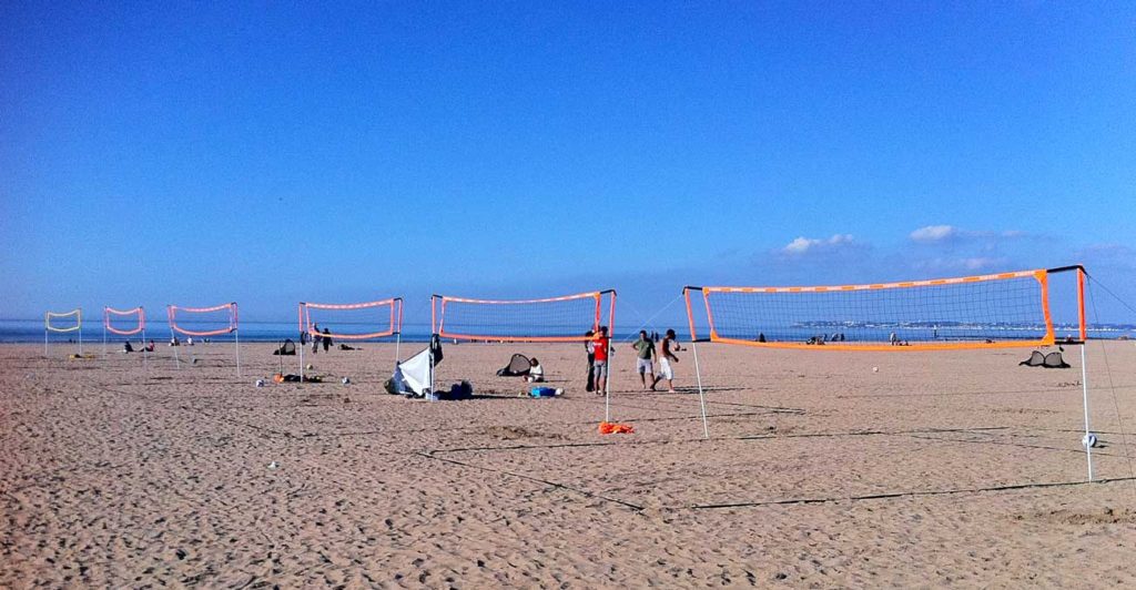 Préparation pour les matchs de beach volley