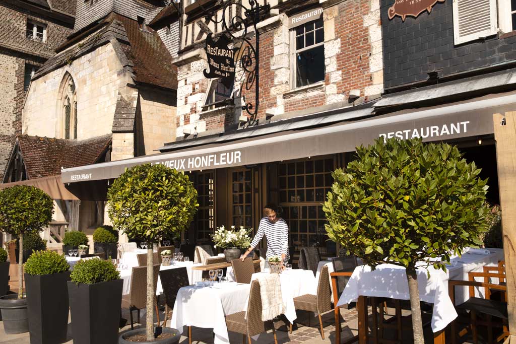 Terrasse du restaurant Le Vieux Honfleur Terrasse du restaurant Vieux Honfleur